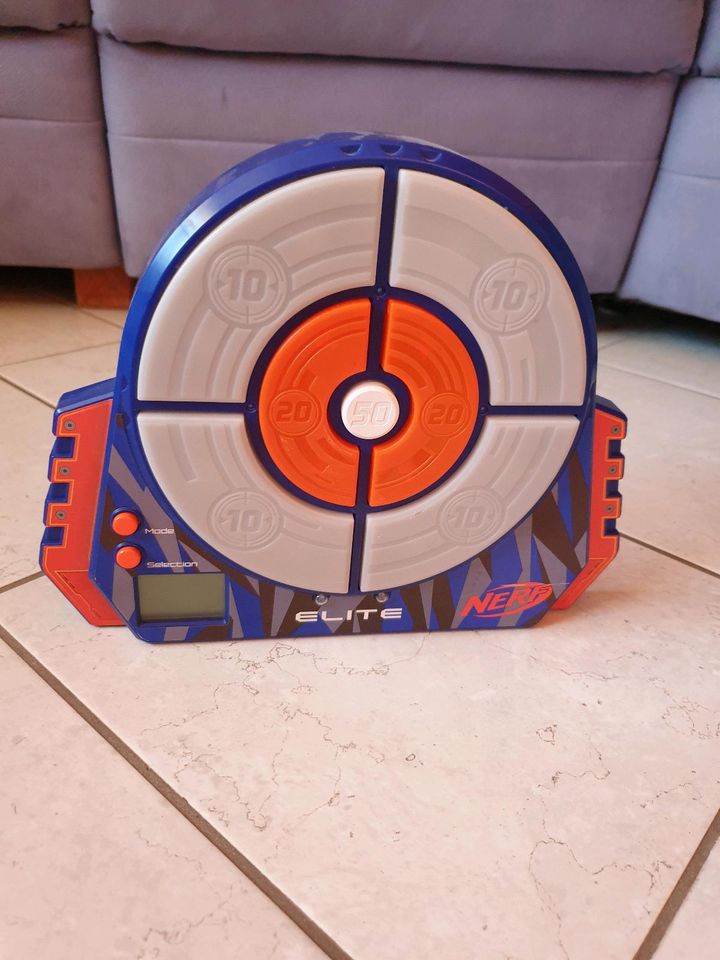 Nerf Elite Zielscheibe in Ronneburg Hess