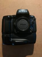 NIKON F90 BODY MIT PAAR EXTRAS Hessen - Kassel Vorschau