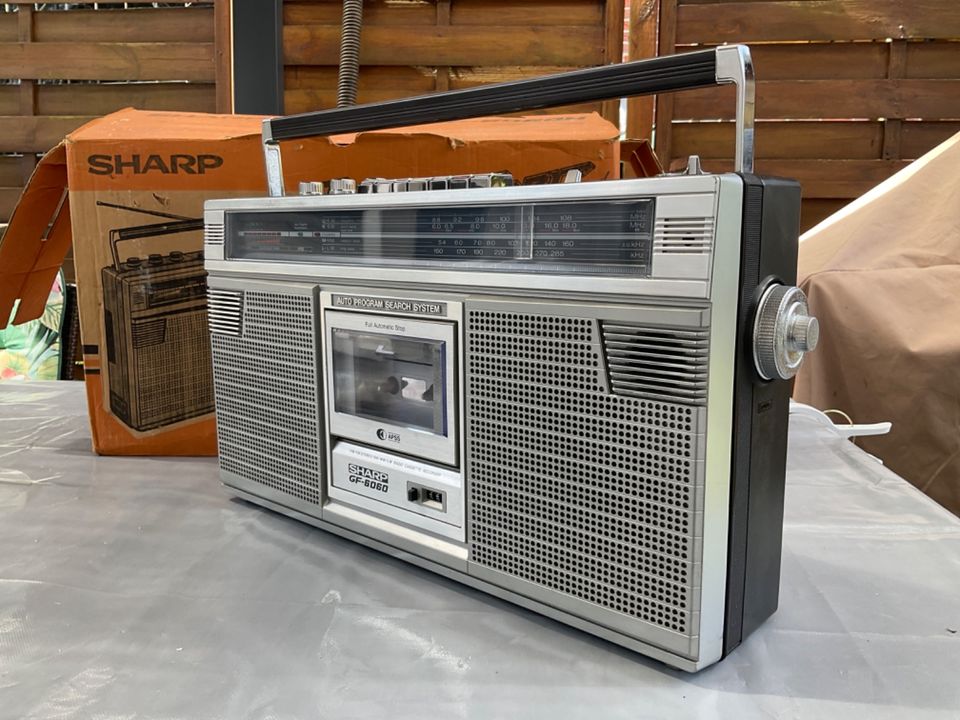 Sharp GF 6060 Silver Selten Ghettoblaster Radio Kassetten in Embsen