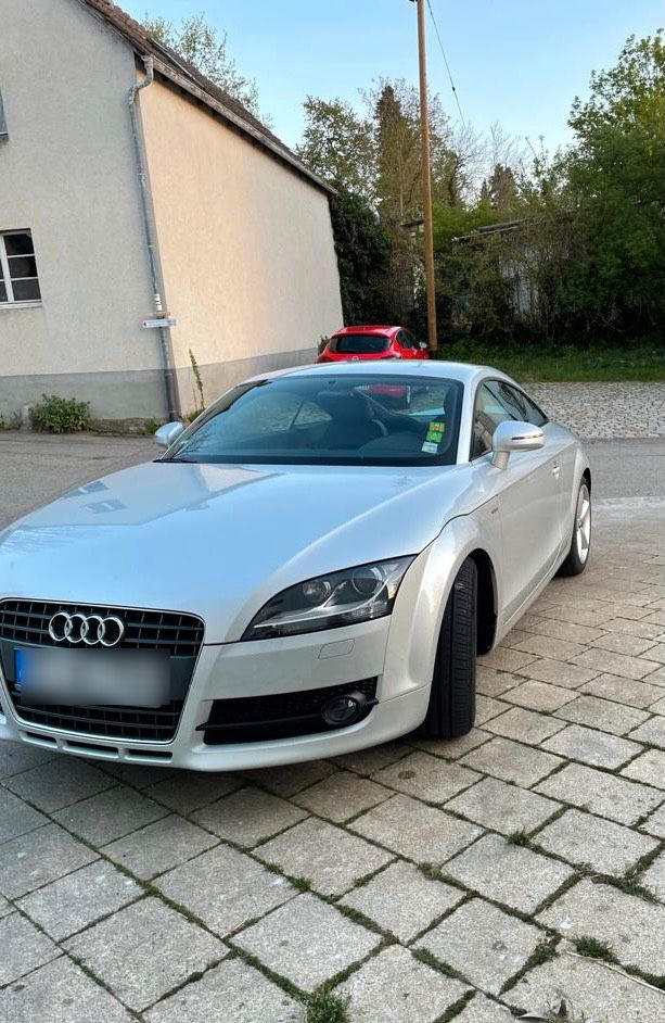 Audi TT/ 2008 Baujahr / 157.000 km in Bötzingen