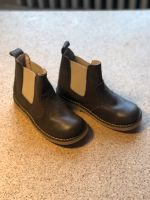 Pom Pom Chelsea boots, NEU, ungetragen, Gr.29 Friedrichshain-Kreuzberg - Kreuzberg Vorschau