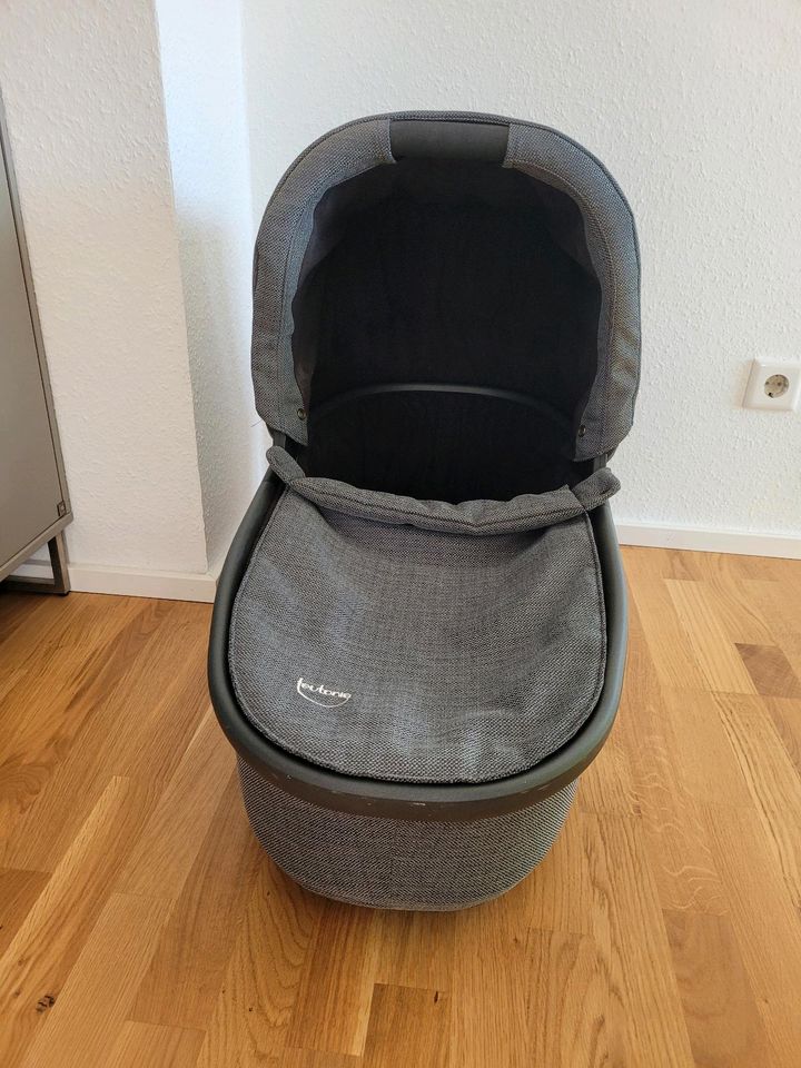 Kinderwagen Teutonia BeYou Elite mit Zubehör in Waiblingen