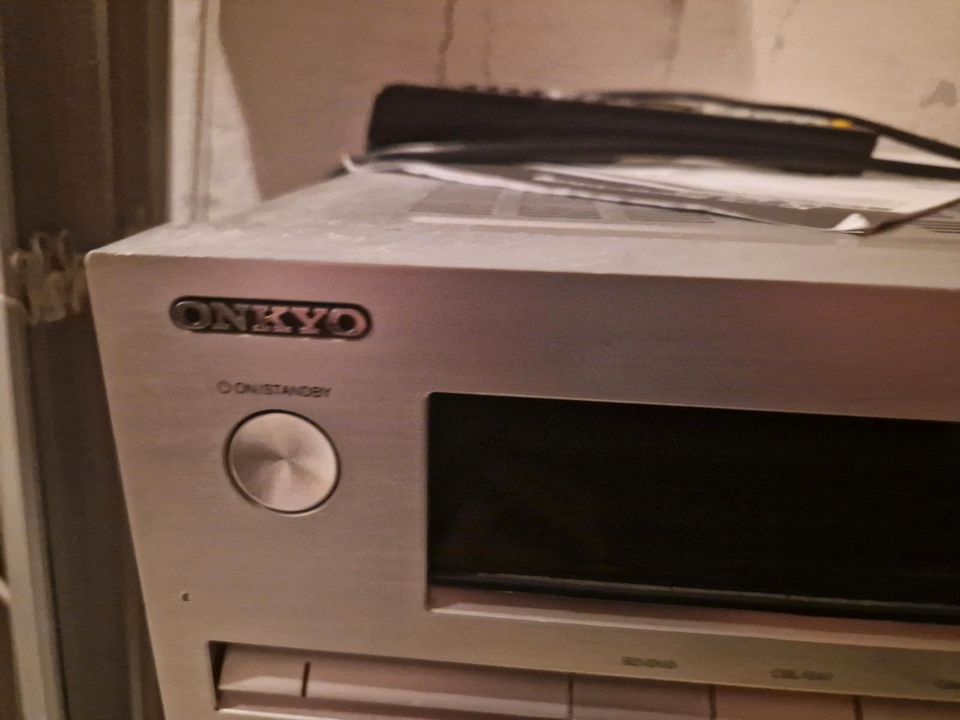 Onkyo AV Receiver in Köln