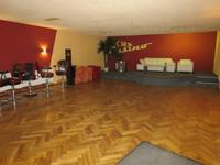 2 Gewerbemöglichkeiten-  Ehemalige Spielhalle und Gastronomie zu verpachten - zentral in Feuchtwangen     Zusatz - Anmietung Wohnung mit 5 Zimmer (privat) möglich Bayern - Feuchtwangen Vorschau
