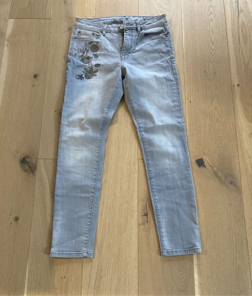 EDC Jeans by esprit waist 27 High skin fit in München