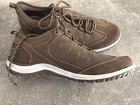 Turnschuhe, Sneaker neu, Größe 42 Essen - Essen-Ruhrhalbinsel Vorschau