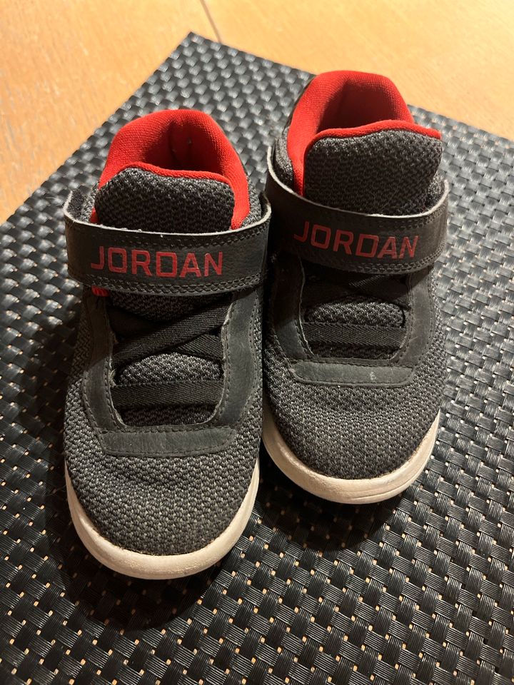 Jordan Kinderturnschuhe Sneaker in Pollenfeld