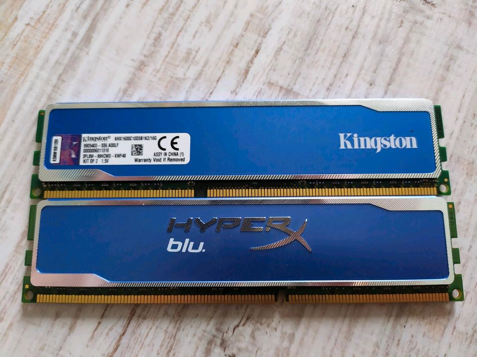 16GB 2×8 DDR3 1600MHz CL10 Kingston HyperX Blu RAM Hauptspeicher in Schenefeld