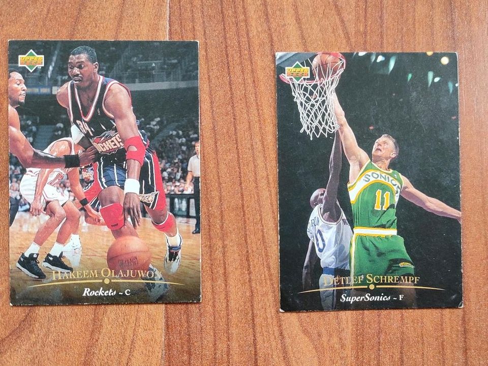 NBA Sammelkarte Detlef Schrempf Hakeem Olajuwon in Altenburg