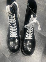 Calvin Klein Jeans Lackleder Stiefeletten Boots Duisburg - Rheinhausen Vorschau
