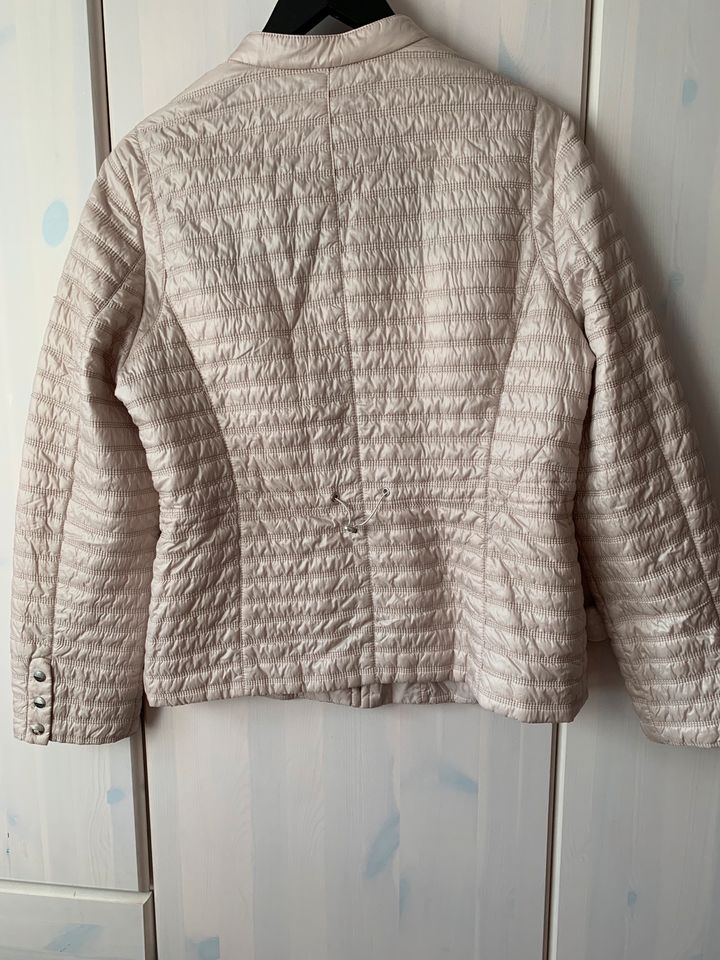 Gerry Weber Steppjacke Creme 40 Jacke Übergang Sommer Frühling in Essen