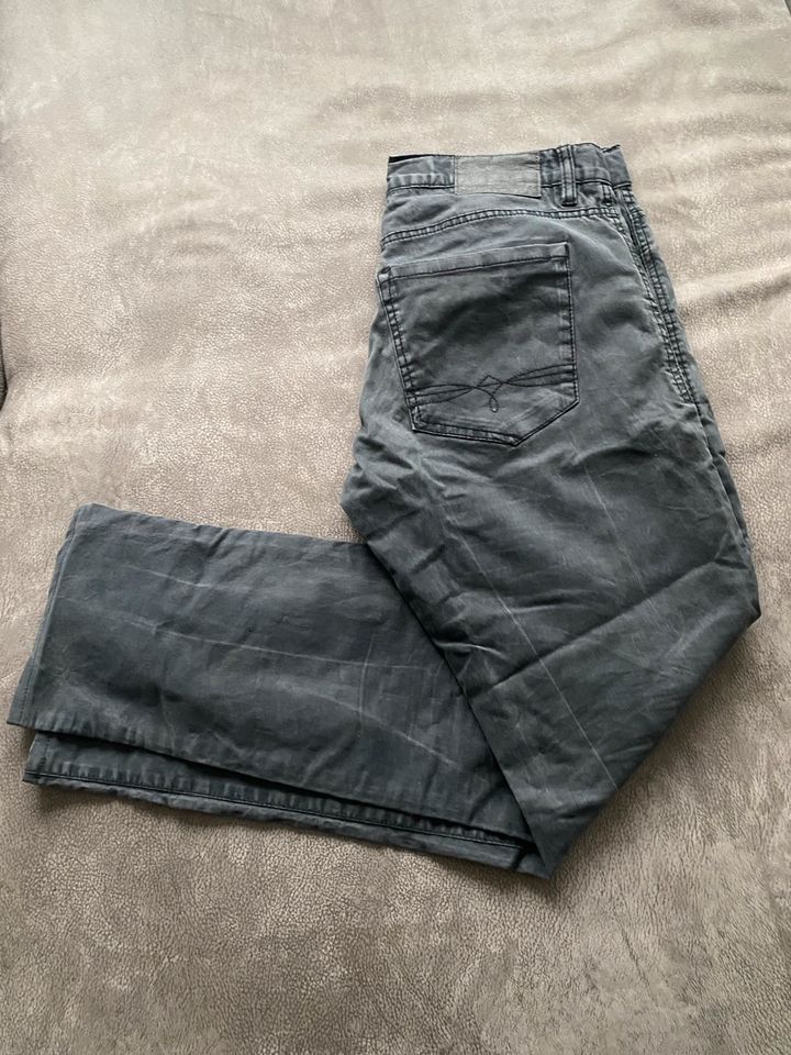 Herrenhose Chino S‘Oliver, schwarz, Größe 34/36 in Eilenburg