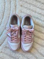 Nike Dunk Low  Pink Corduroy | Größe 39 | Bayern - Königsbrunn Vorschau