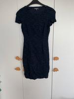 Enganliegendes Kleid Montego blau Größe 34 Hessen - Gelnhausen Vorschau