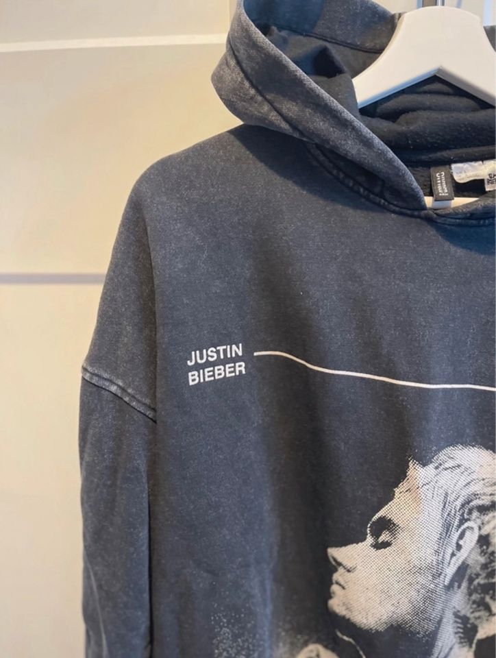 Justin Bieber - Pullover von H&M in Neuberg