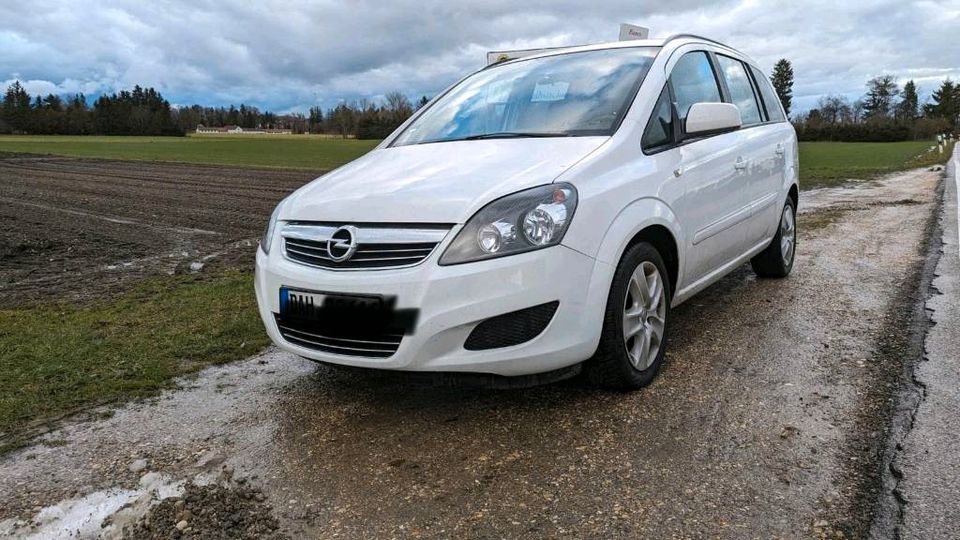 Opel Zafira in Dachau