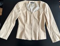 Kurzer Blazer/ kurze Jacke/ Bluse von  Alberta Ferretti 36 München - Laim Vorschau