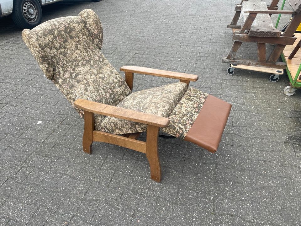 TV-Sessel Ohrensessel mit Fußablage vintage in Telgte