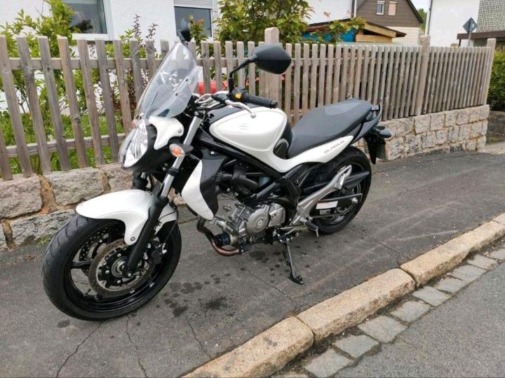 Suzuki Gladius SFV 650 Motorrad ABS in Pegnitz