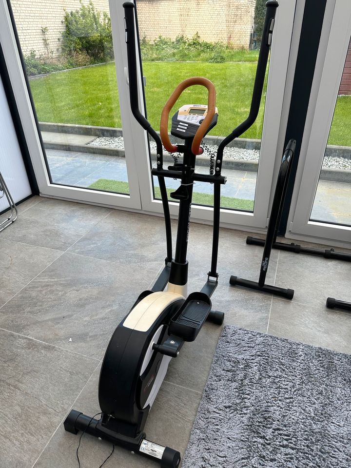 Ergometer Heimtrainer Fitness Sport in Mönchengladbach