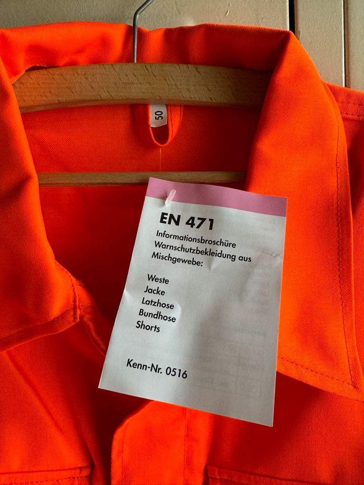 Arbeitskleidung Jacke in verschiedenen Größen, neu in Panzweiler
