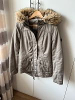 Only Jacke Parka Khaki S Übergangsjacke Winterjacke Hessen - Rüsselsheim Vorschau