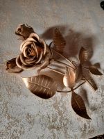 Rose mit zwei Knospen aus Metall gold Wanddeko Bayern - Rohrdorf Vorschau