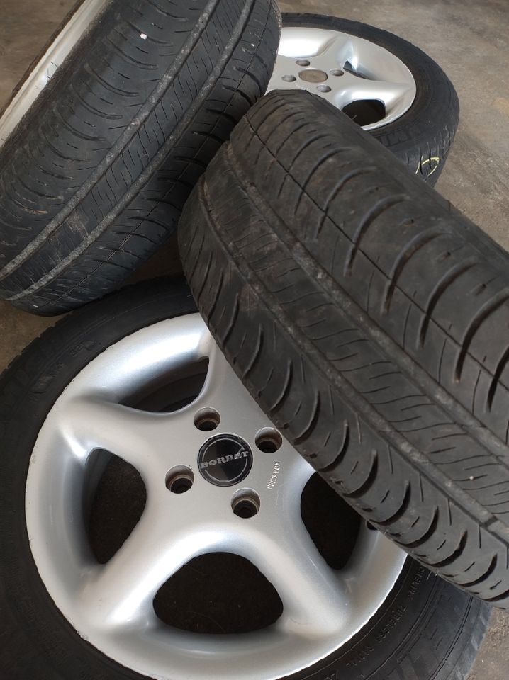 Sommerreifen Michelin 175/65 R14 mit Alufelge für Toyota Yaris in Pforzen