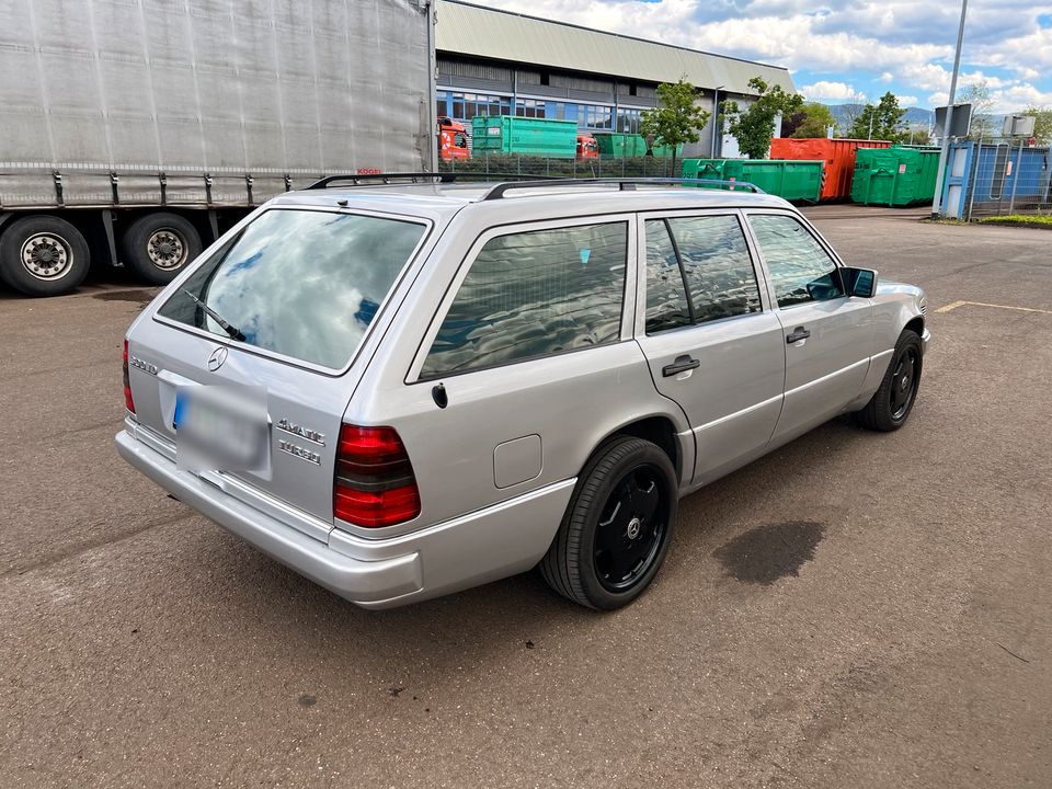 Mercedes W124 S124 300T TD Turbodiesel 4matic 7 Sitzer OM603 in Gaggenau