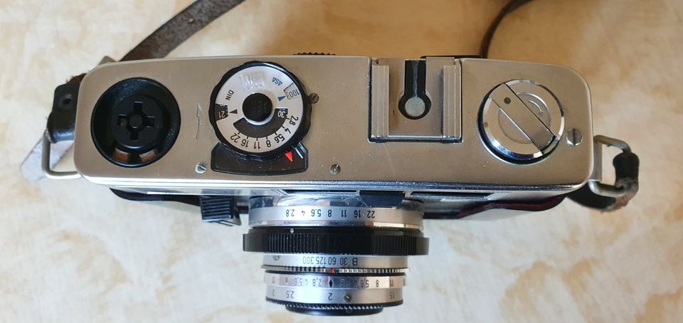 Super Dignette Electric C-Rist eine35-mm-Film-Messsucherkamera in Albstadt