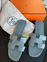 Hermès Oran Sandalen, blau grau, 39,5, Top Zustand Wandsbek - Hamburg Volksdorf Vorschau