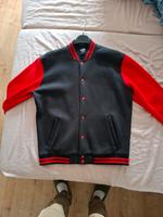 College Jacke Schwarz Rot Urban Classic Sachsen - Torgau Vorschau