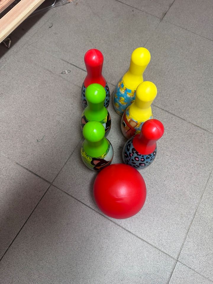 Bowlingspiel Kinder in Lörrach