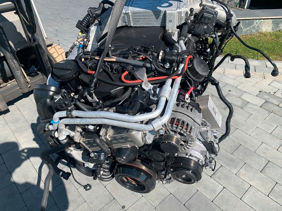 Motor BMW N57D30C 381PS M50D X6 X5 750d 550d Komplett in Torgau