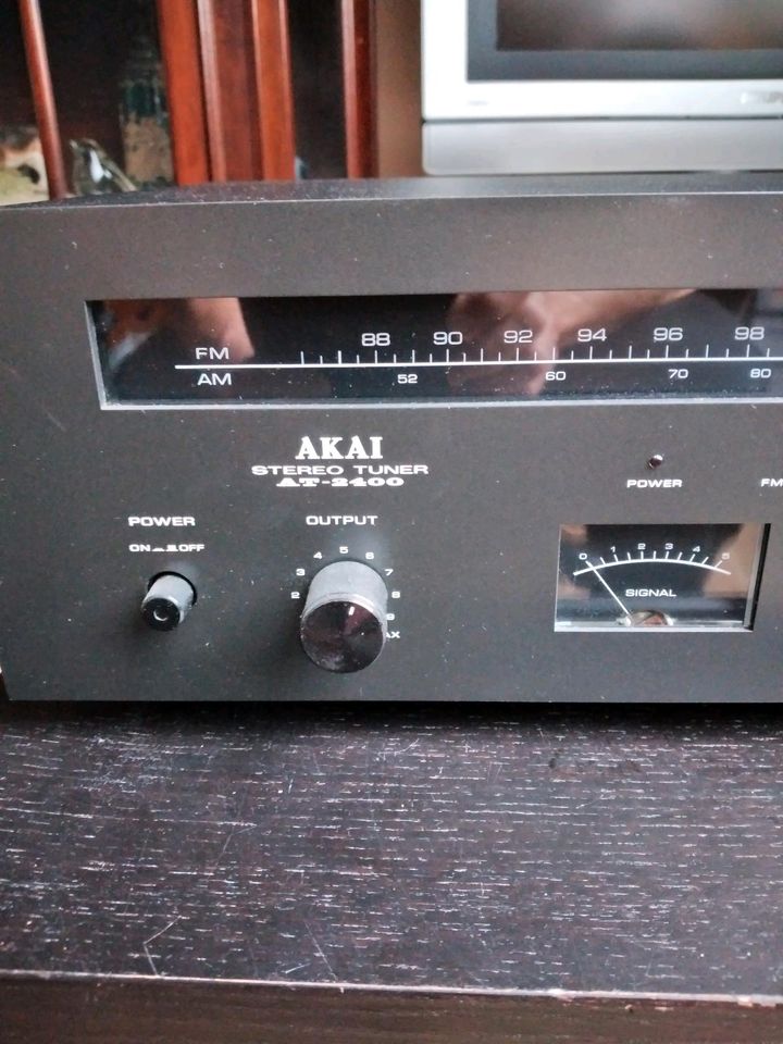Akai Stereo Tuner AT-2400 in Köln