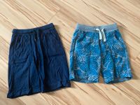 Paket 2 Sommerhosen Shorts kurze Hosen knielang 128 Set Sachsen - Rabenau Vorschau