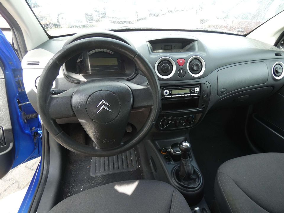 Citroën C2 Advance 1.Hand CD Radio Winterräder HU AU Neu in Bautzen