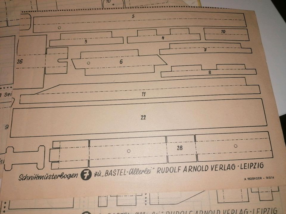 Bastel Allerlei Rudolf Arnold Verlag  Leipzig C 1 Anleitung DDR in Berlin