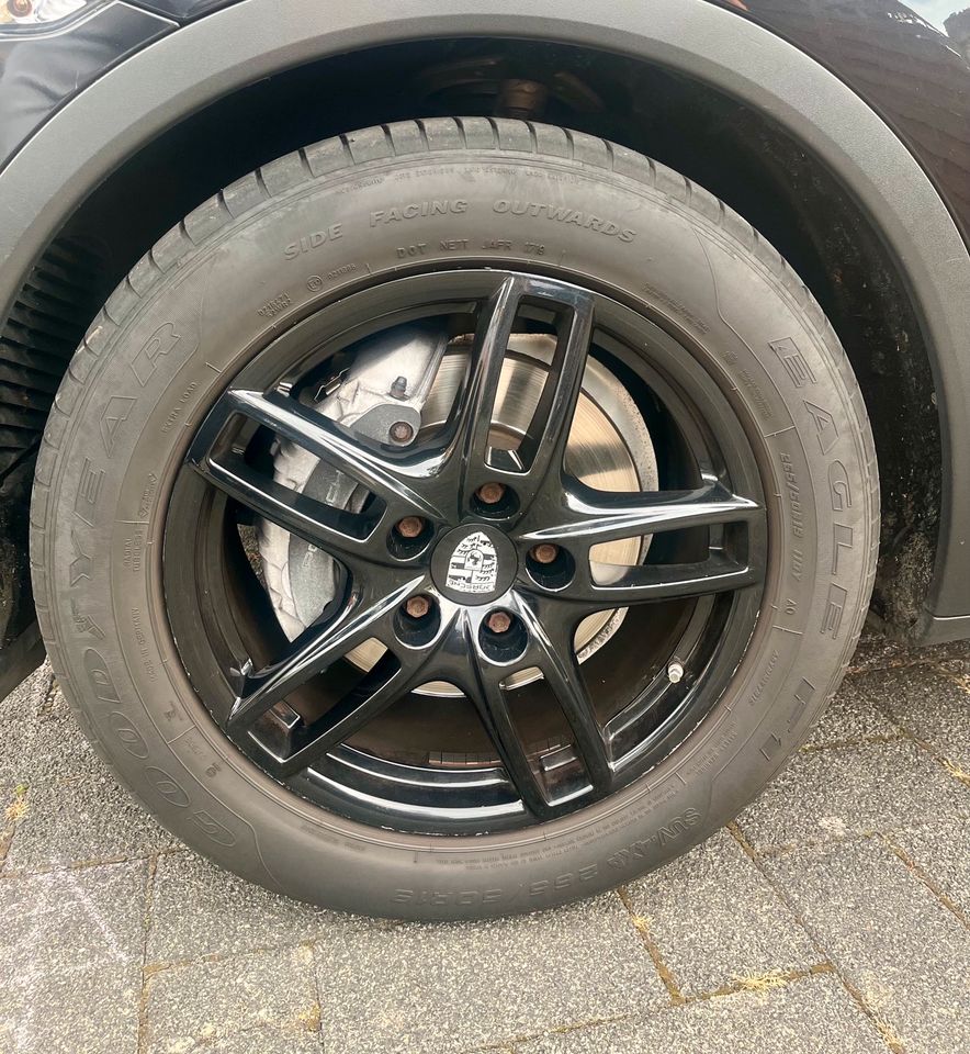 ‼️Porsche Cayenne‼️2. Hand Motor 150K TÜV NEU 8fach bereift in Wesseling