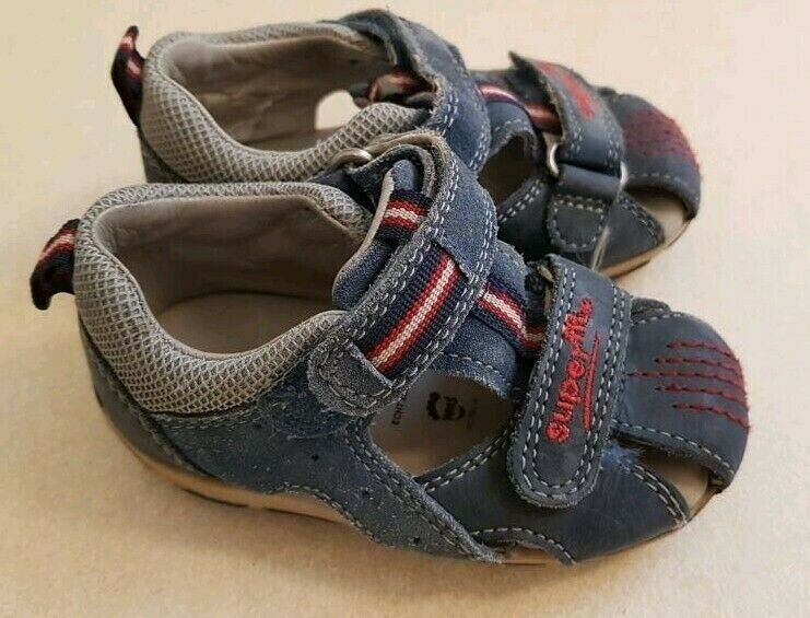 Blaue Sandalen mit Klettverschluss von Superfit in Gr. 20 in Hohenschäftlarn