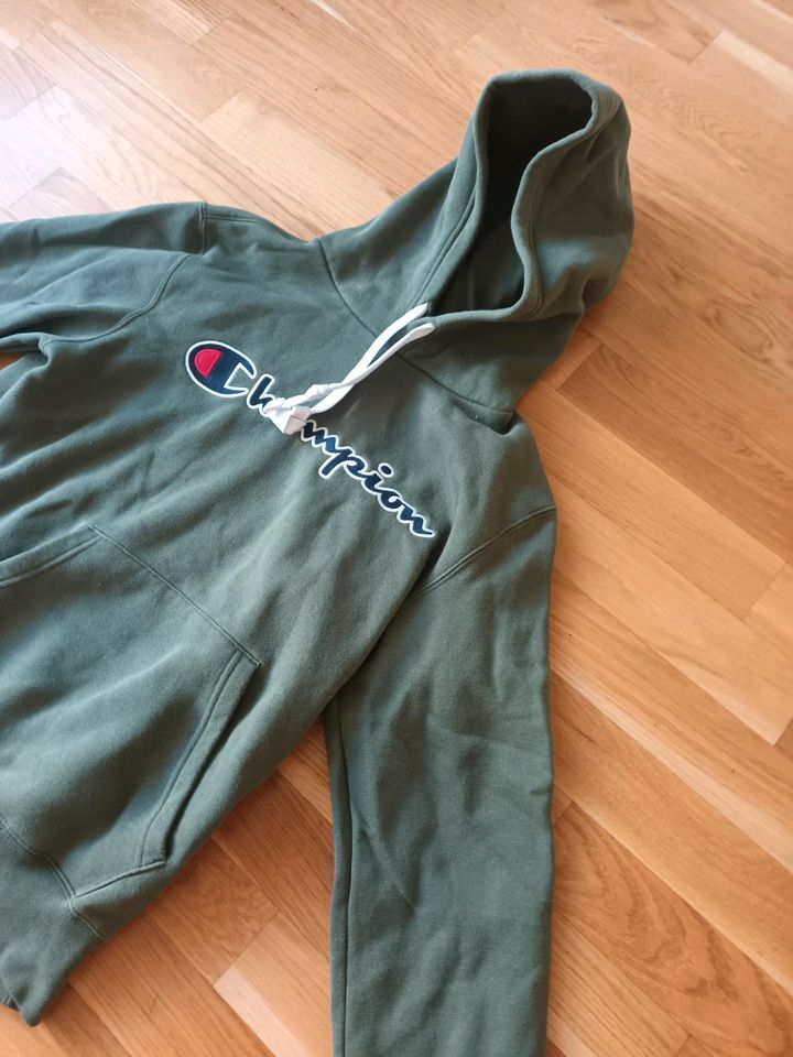 Champion Hoodie(grün) in Leipzig