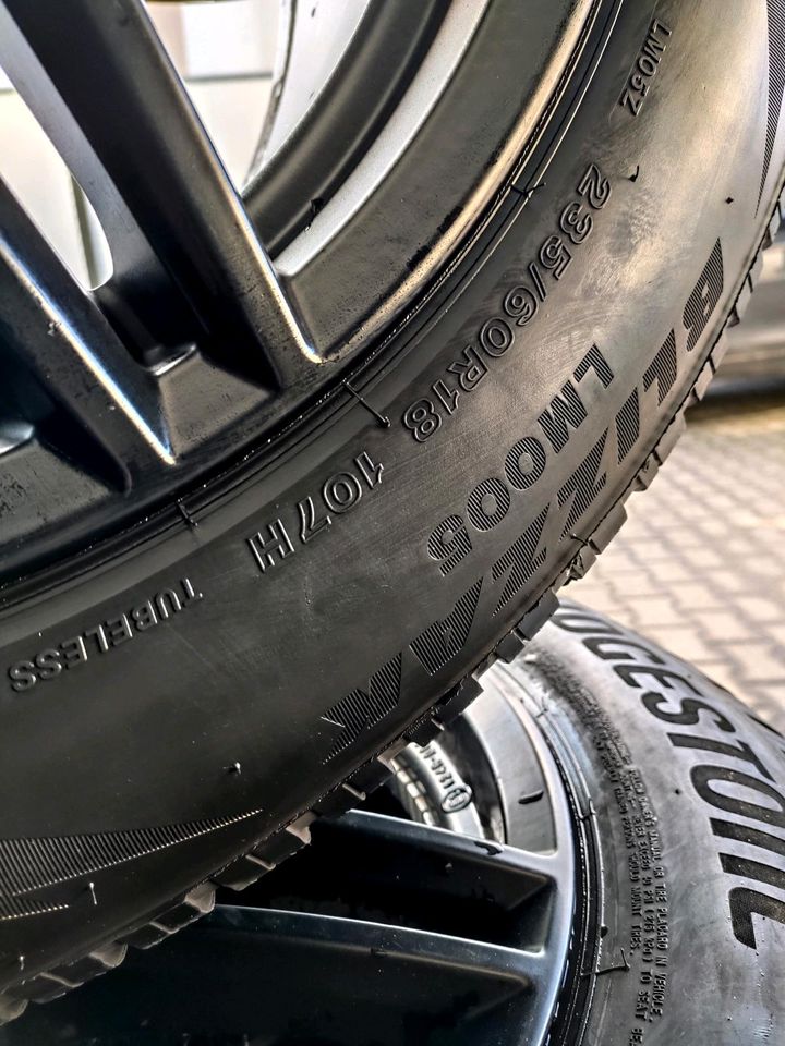 ✓ MERCEDES GLC 235/60 R18 107H WINTERREIFEN SCHWARZE ALUFELGEN in Herten