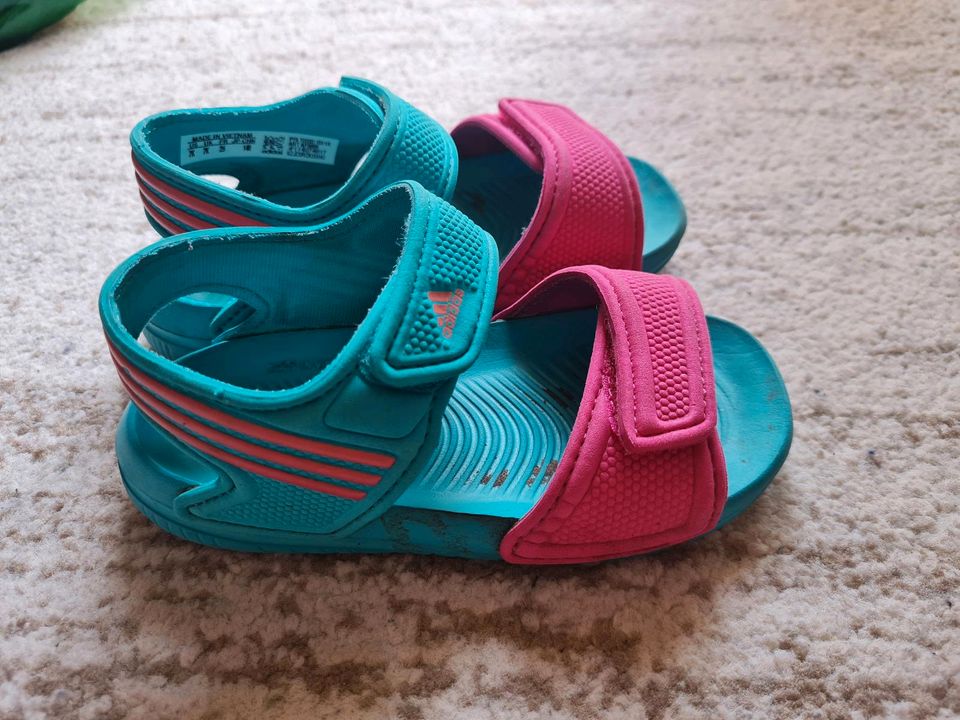 Badeschuhe, Wasserschuhe, Badelatschen, Badesandalen, Adidas, 24 in Potsdam