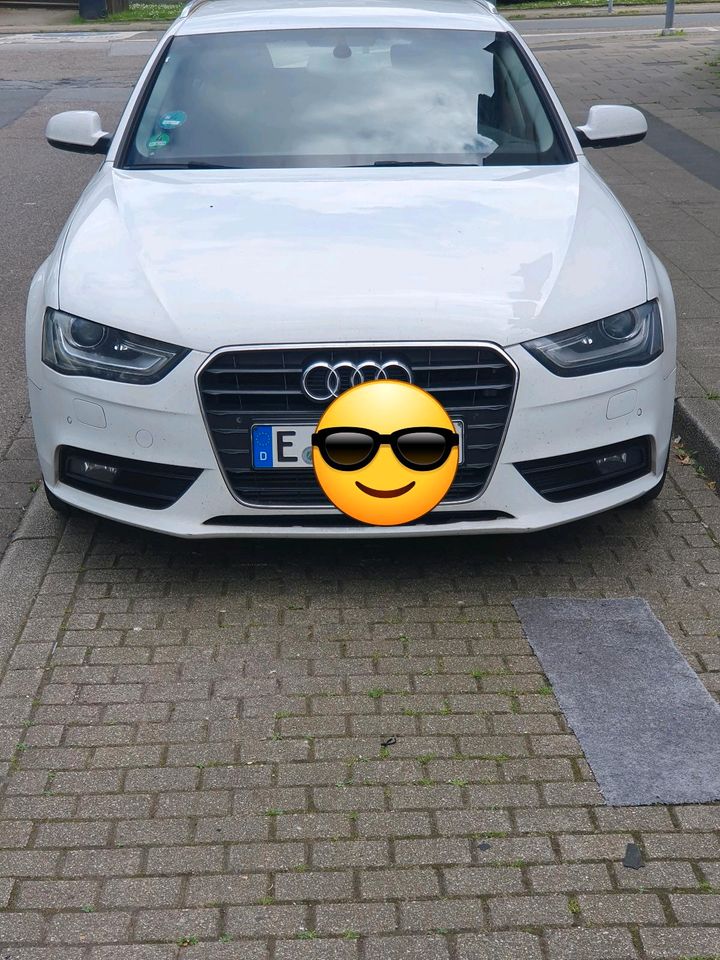 Audi A4  2.0 Automatik  sehr gut zustand in Essen