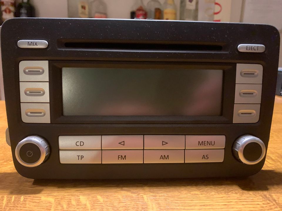 VW   Einbau  Autoradio  RCD mit CD in Lippstadt