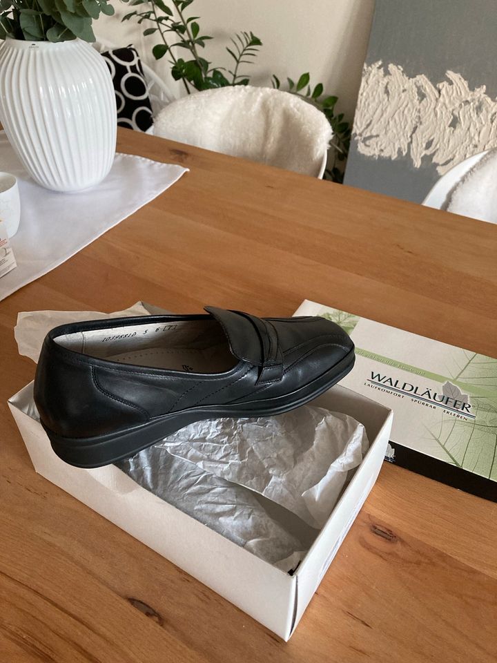 Waldläufer Schuhe Gr. 9,5 schwarz . Neu!!!! in Bielefeld