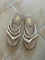 Zara Flip Flops Zehentrenner Sandalen beige Kork 41 Düsseldorf - Flingern Nord Vorschau