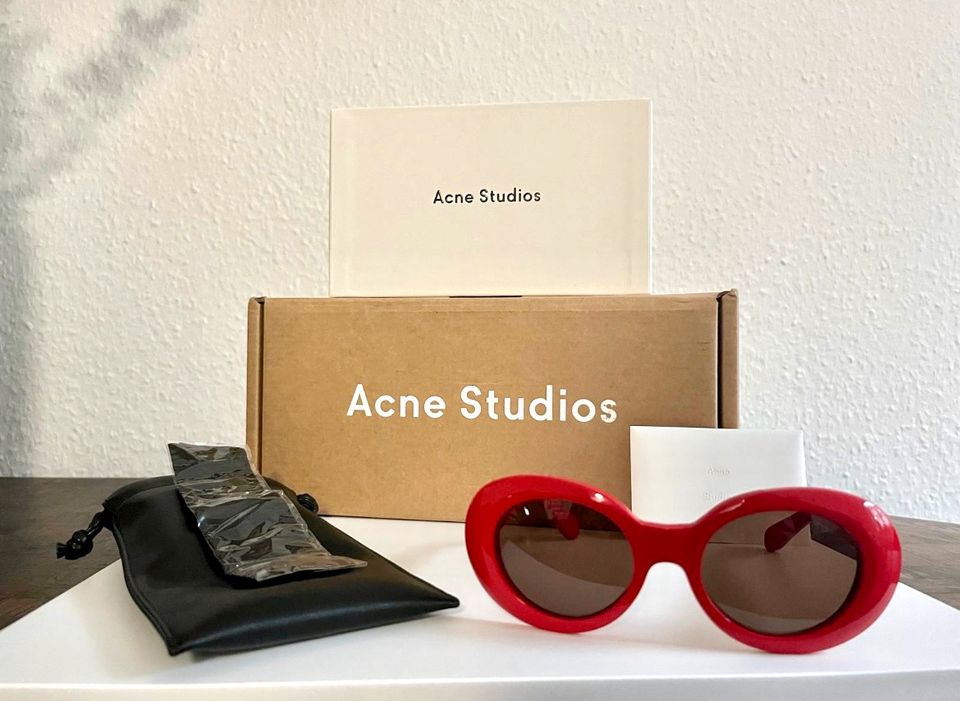 Acne Studios Sonnenbrille Mustang Limited Red Kurt Cobain in Mannheim
