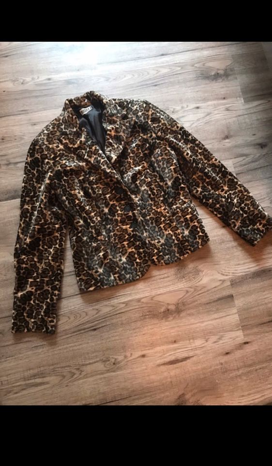 Leoparden Jacke Blazer Neu Fake Fur in Oberhausen