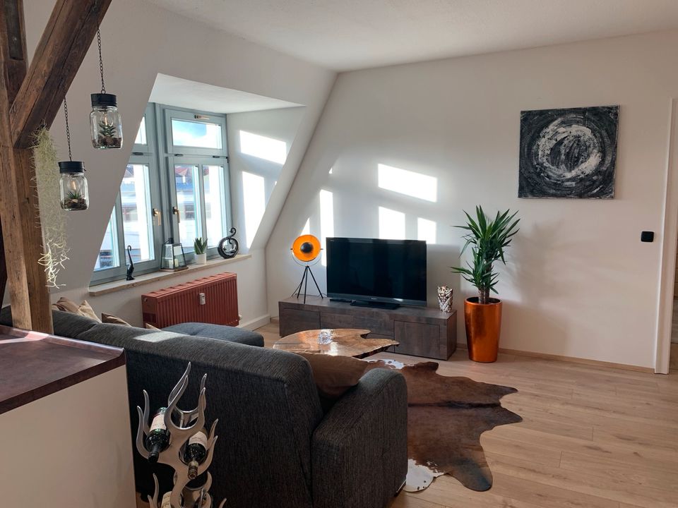 2-Raum Wohnung mit stilvoller Möblierung ab 1.4 bezugsfrei in Dresden